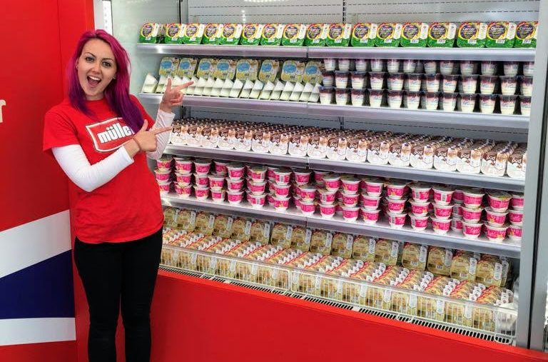 Planogram merchandiser auditing retail display