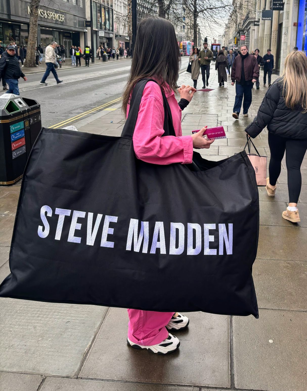 Leafleting staff for Steve Madden
